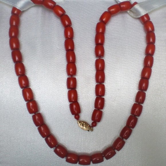 Designer 14K Yellow Gold Clasp Red Sea Coral Barrel Shape Beads Beaded Necklace - Picture 4 of 6
